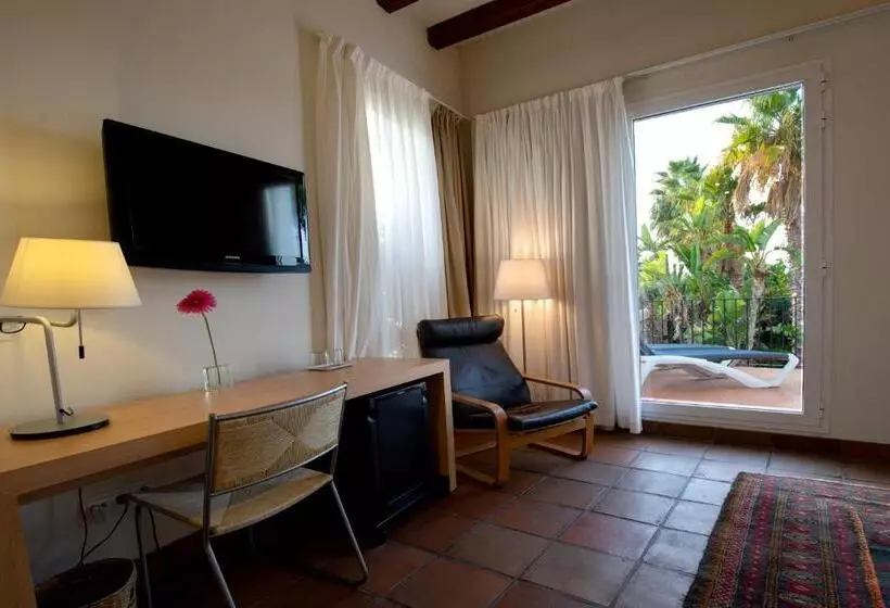 Сельский отель Tancat De Codorniu