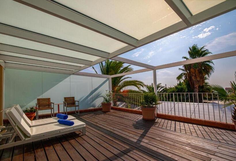 هتل روستایی Tancat De Codorniu