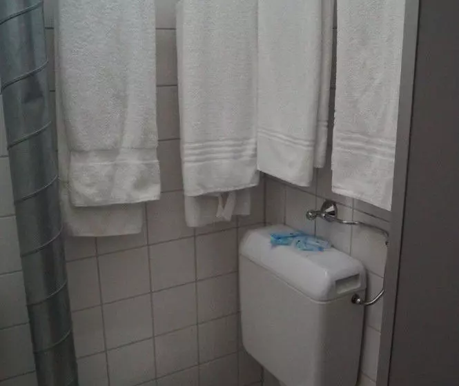 Jailhotel Lowengraben