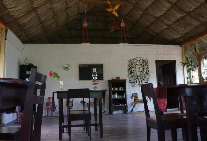هتل Pine Ridge Lodge