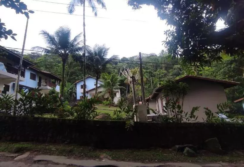 ペンション Chalés Carioca Prumirim Ubatuba