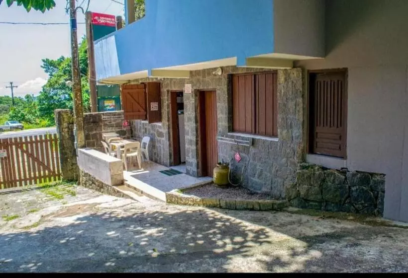 ペンション Chalés Carioca Prumirim Ubatuba