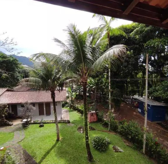 ペンション Chalés Carioca Prumirim Ubatuba