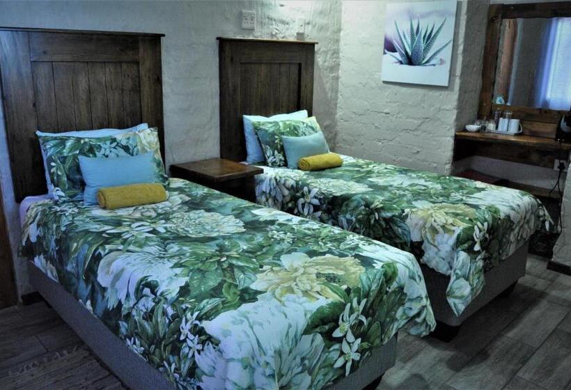 Пансион Flamboyant Guesthouse