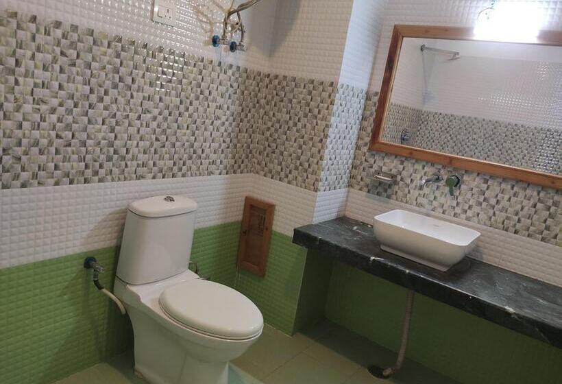 Пансион Hostal Harepakoba