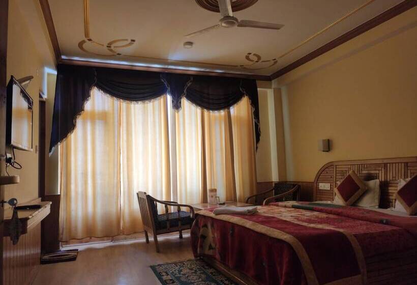 Пансион Hostal Harepakoba