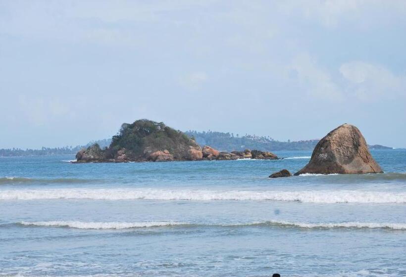 Пансион Illamperuma Leisure