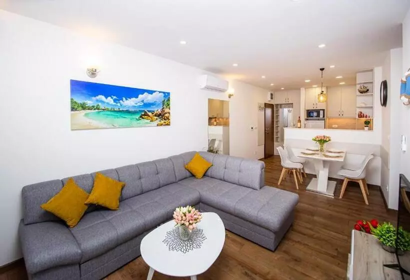 پانسیون Milara Apartments
