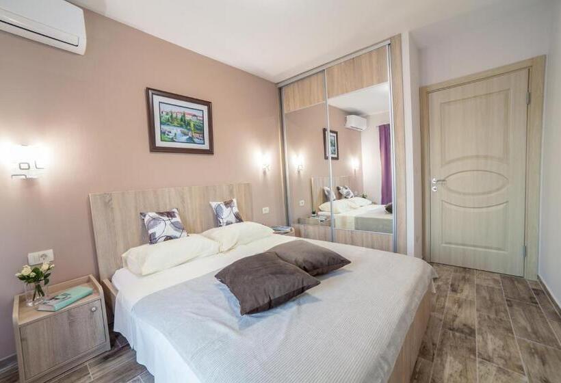 پانسیون Milara Apartments