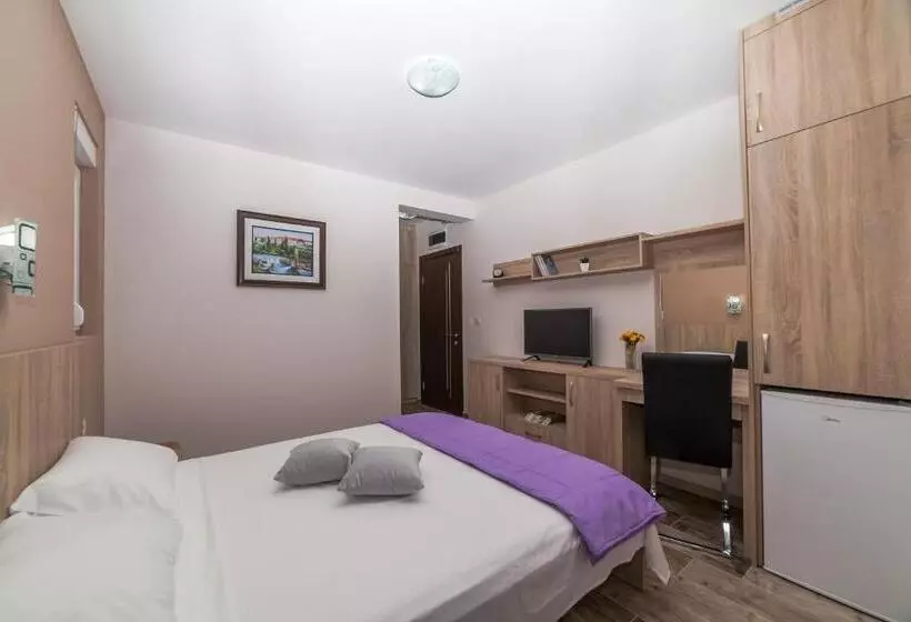 پانسیون Milara Apartments