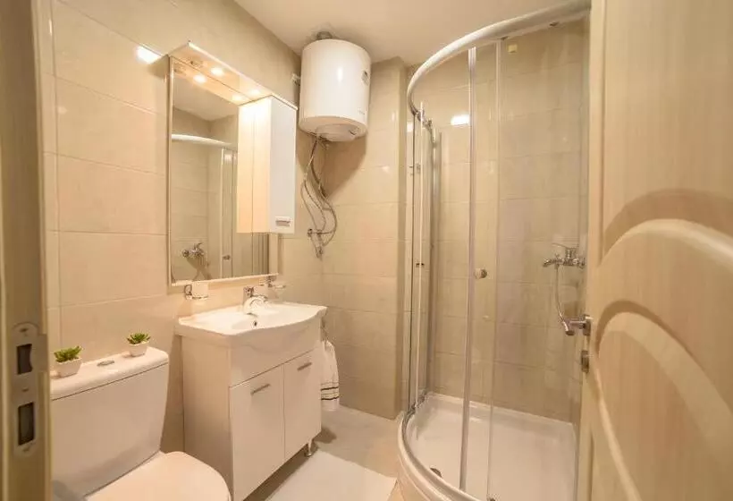 پانسیون Milara Apartments