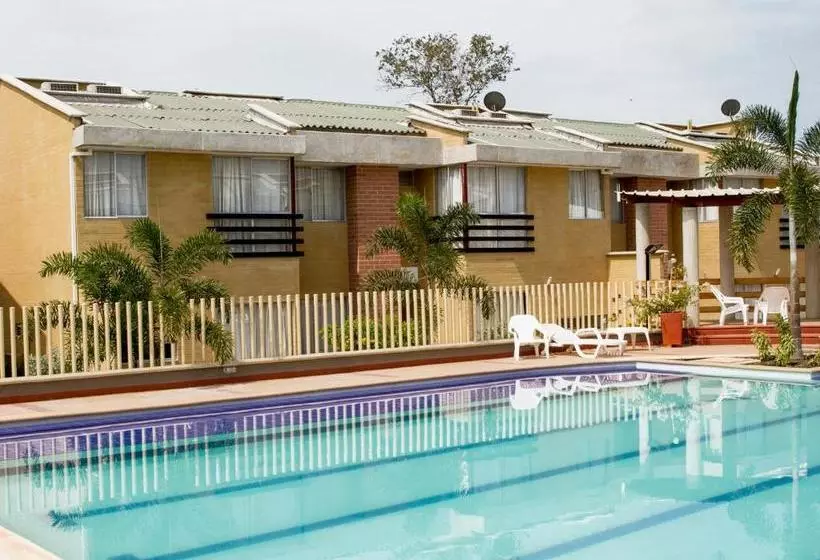 Majatalo Palmares Del Francés