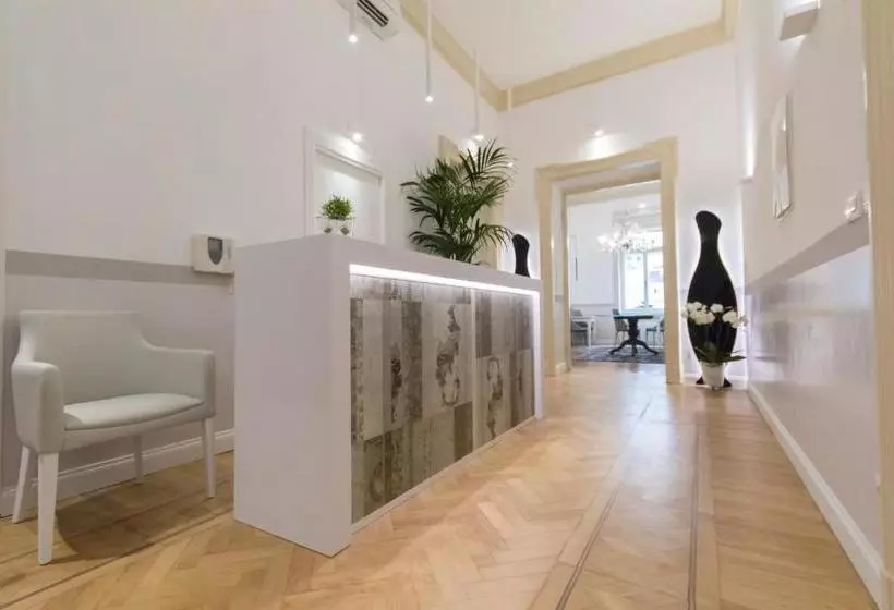پانسیون Residenza Degli Artisti
