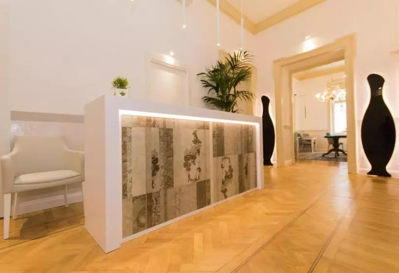 پانسیون Residenza Degli Artisti