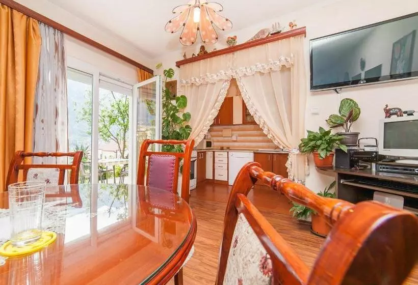 پانسیون Rooms Krivokapic