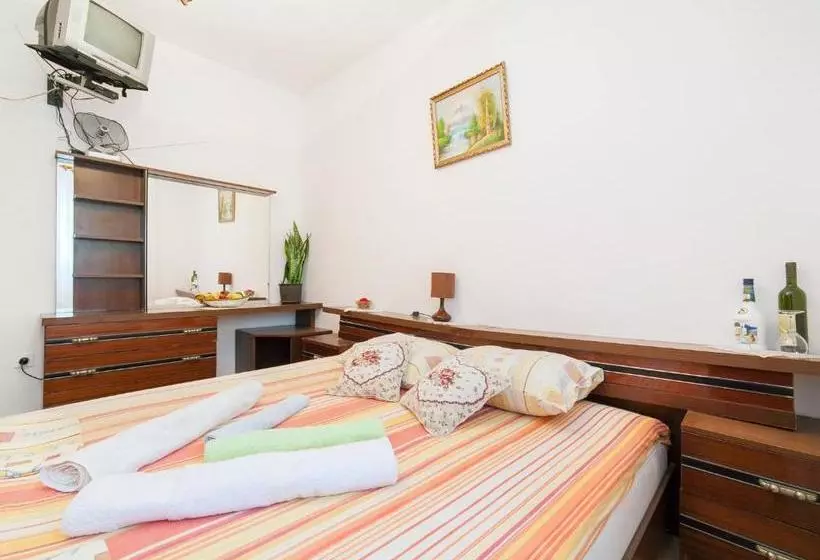 پانسیون Rooms Krivokapic