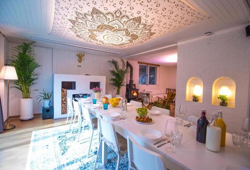 Pensão Sg Tailored Service Home Near Metro