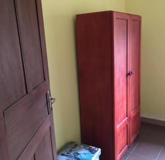 Vicky Appartements Palmengarten Douala Maképè Belavie