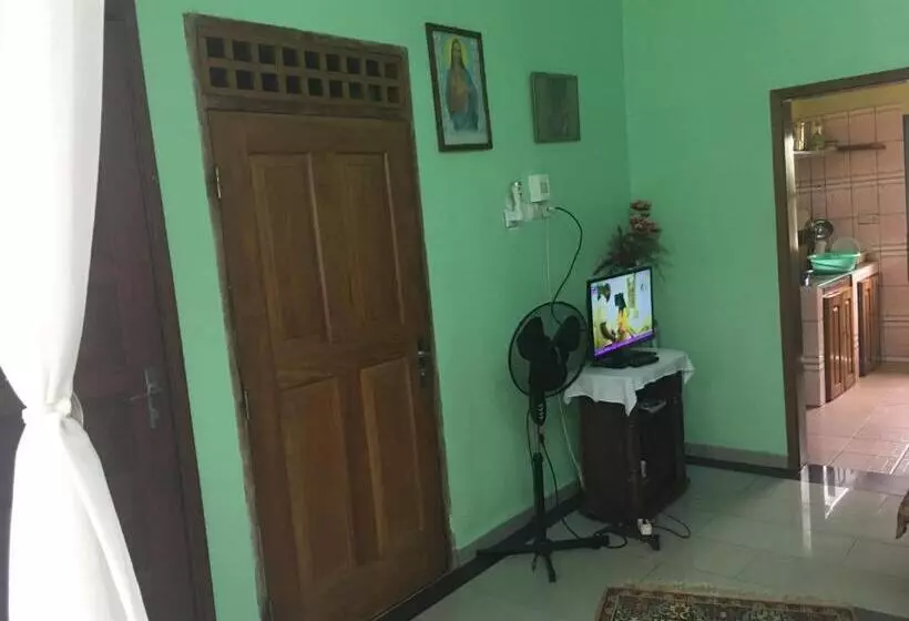 Vicky Appartements Palmengarten Douala Maképè Belavie