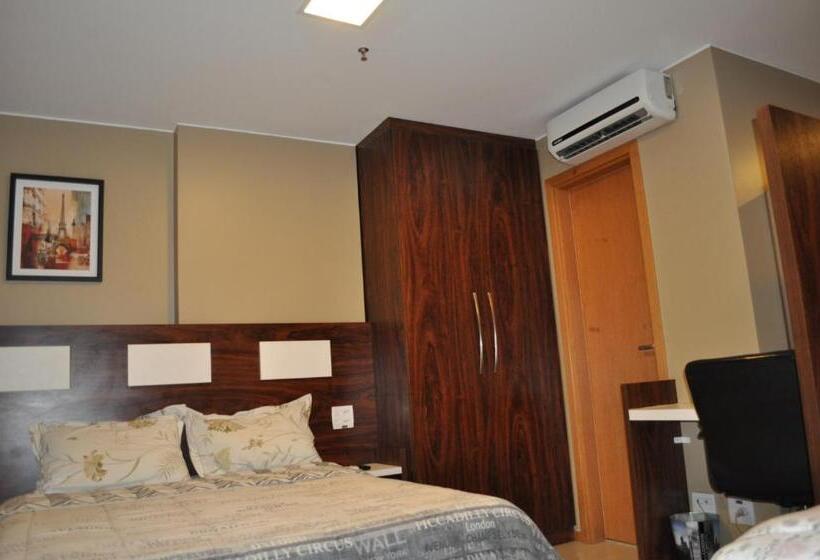 Flat Particular Jade Brasilia 1004 E 1006 Com Garagem