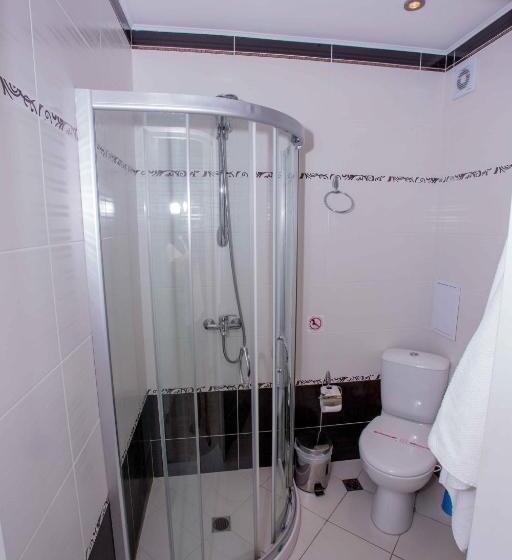 בית מלון כפרי The Step Family