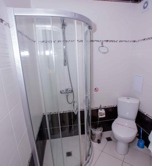 בית מלון כפרי The Step Family