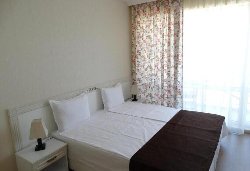 בית מלון כפרי The Step Family