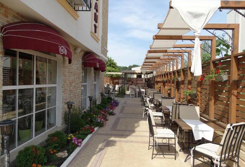 בית מלון כפרי The Step Family