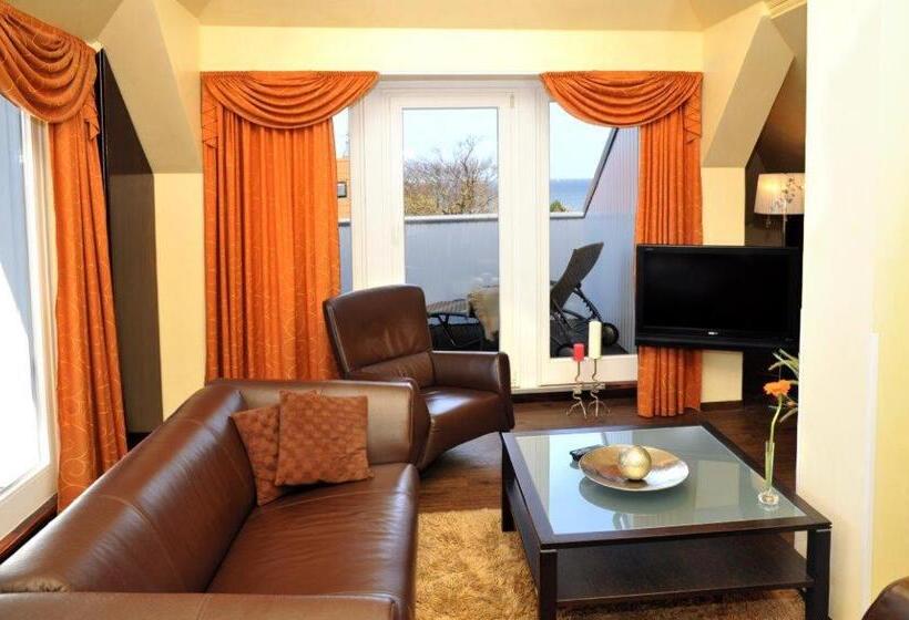 هتل Villa Astoria Kühlungsborn