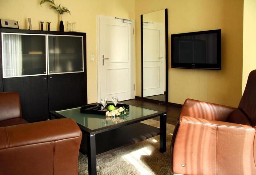 هتل Villa Astoria Kühlungsborn