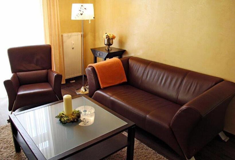 هتل Villa Astoria Kühlungsborn