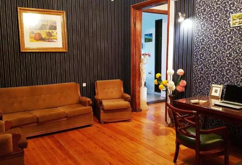 پانسیون Villa Gelati