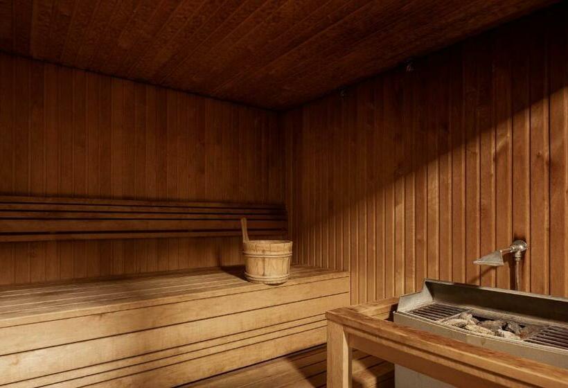 Bellevue Park Hotel Riga With Free Parking