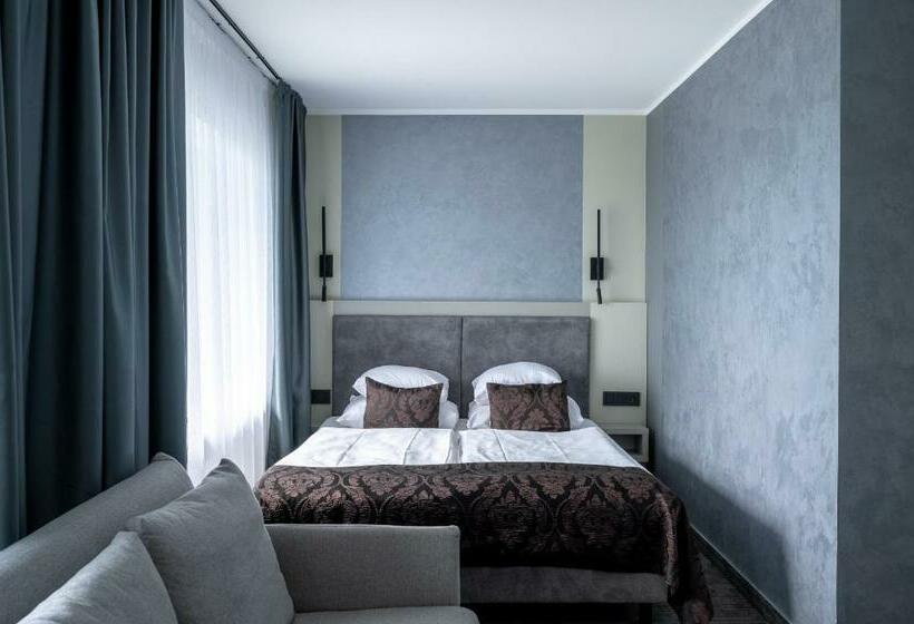 Bellevue Park Hotel Riga With Free Parking