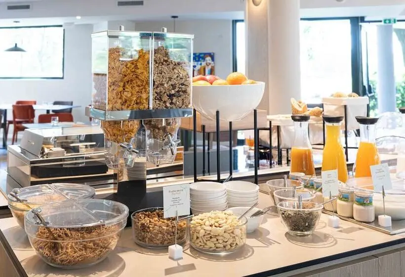 Отель Belstay Milano Linate