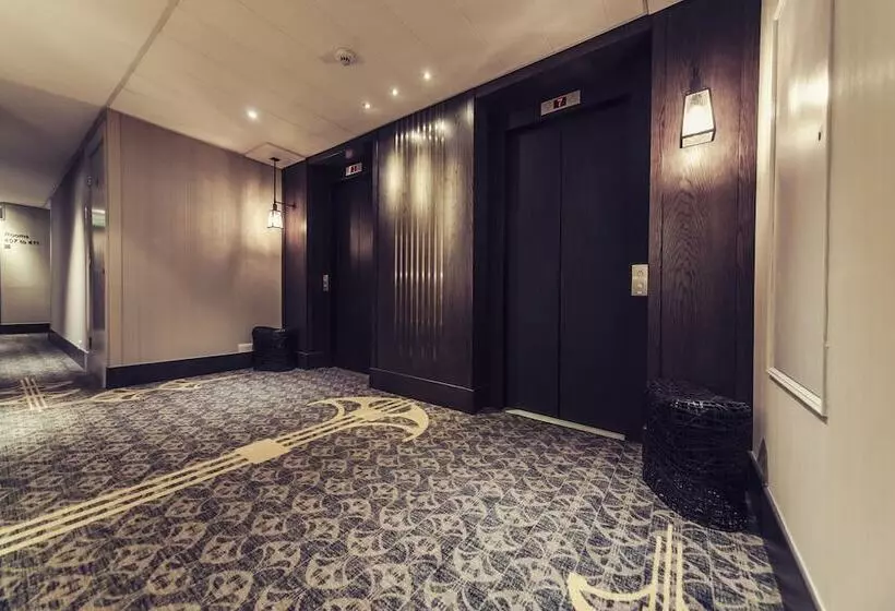 ホテル Carlton George