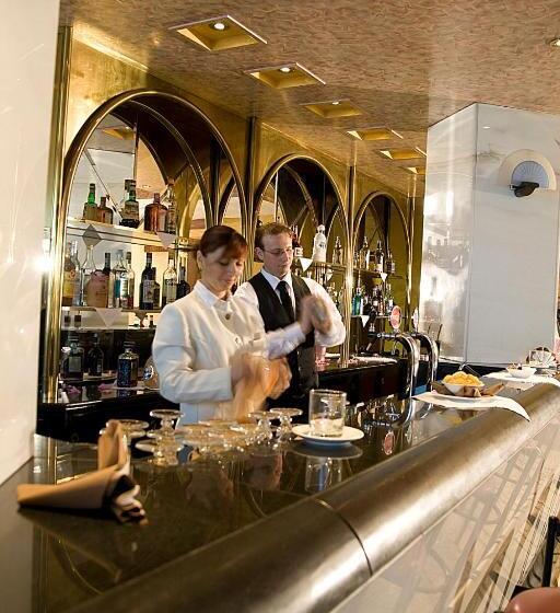 هتل Diplomat Palace