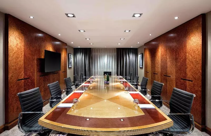 هتل Doubletree By Hilton Glasgow Central