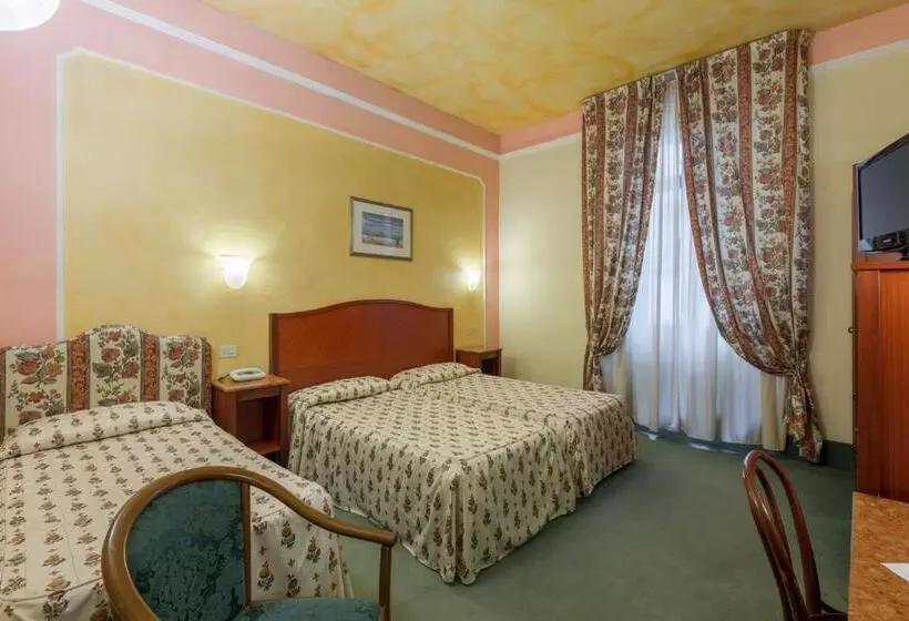 Отель Minerva Palace