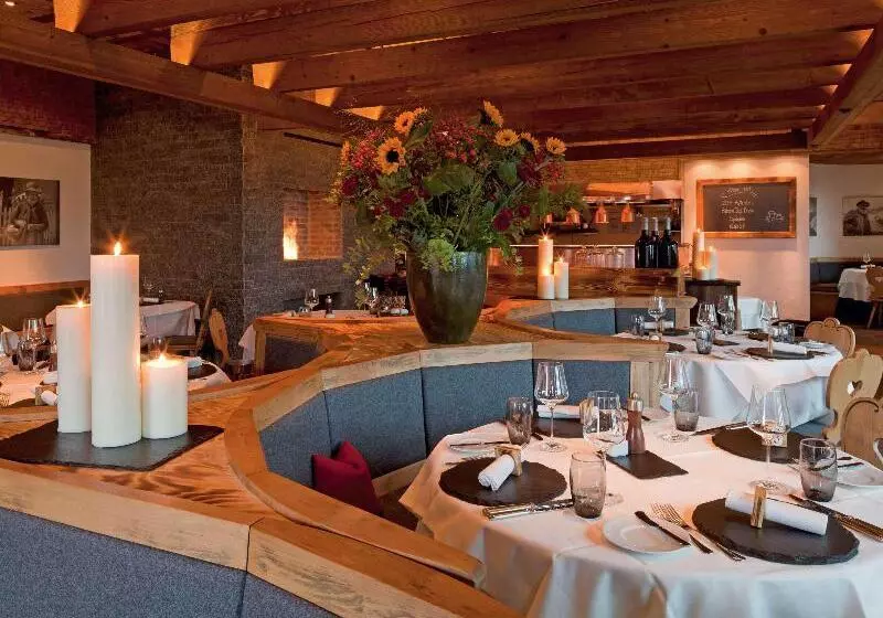 Mövenpick Hotel Zurich Airport