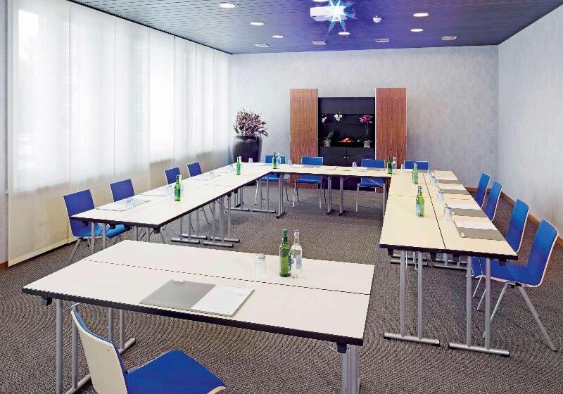 Mövenpick Hotel Zurich Airport