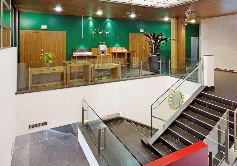 Mövenpick Hotel Zurich Airport