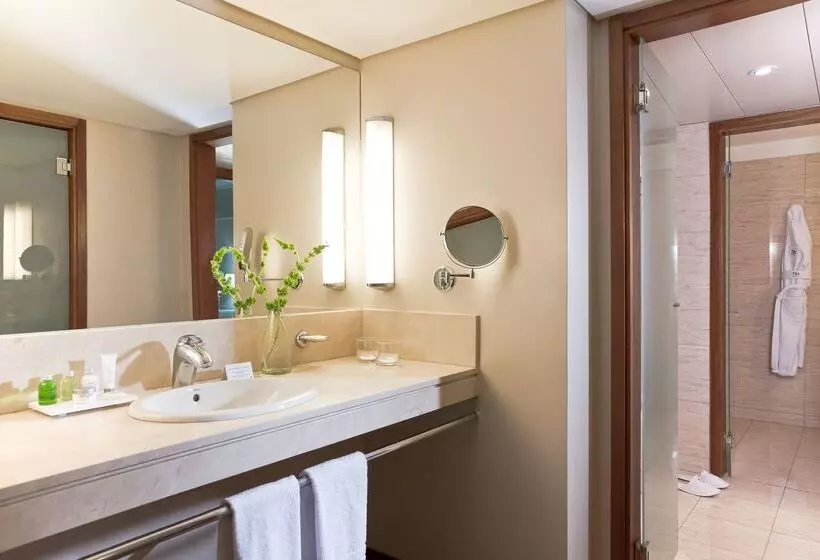 هتل NH Buenos Aires Florida