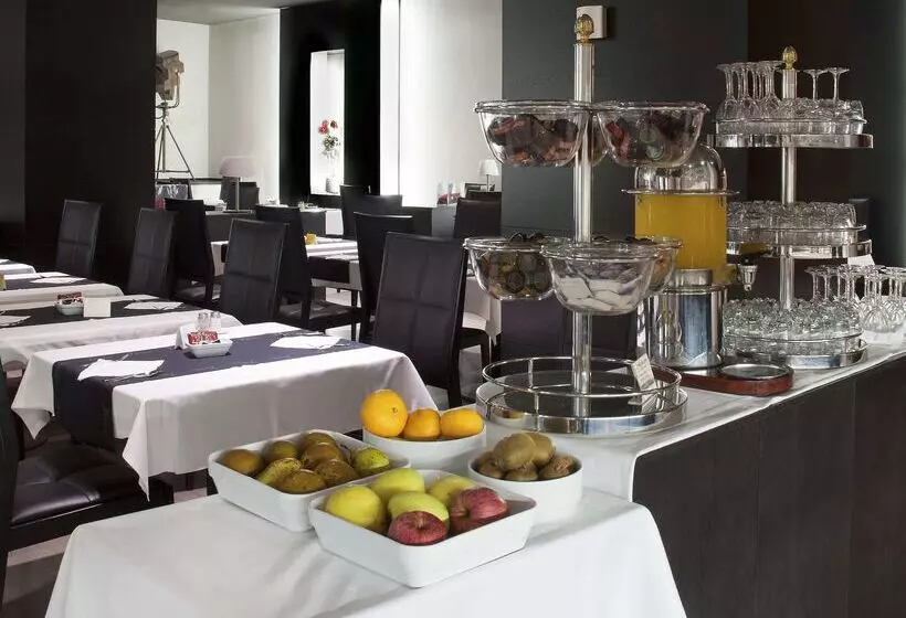 ホテル Silken Coliseum