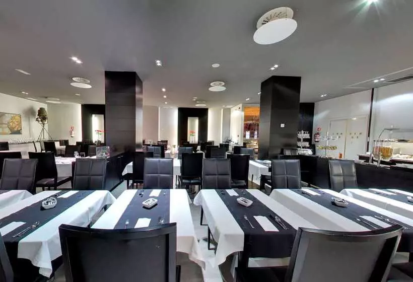 ホテル Silken Coliseum