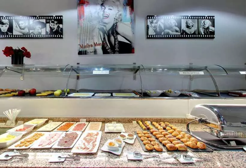 ホテル Silken Coliseum