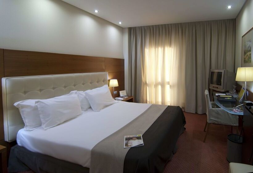 酒店 Silken Coliseum