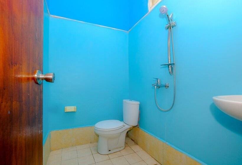 ホテル Surfers Beachfront Lombok