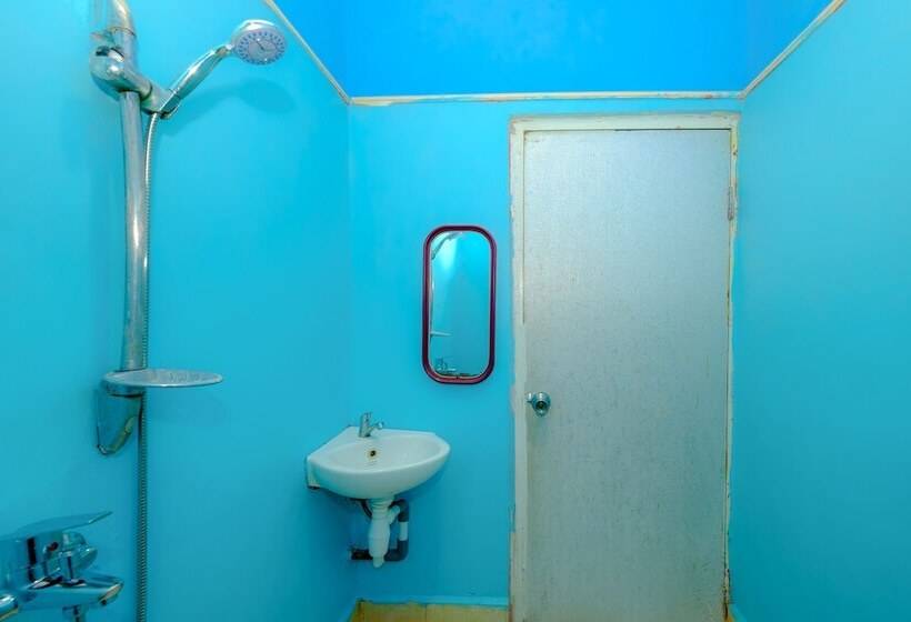 ホテル Surfers Beachfront Lombok