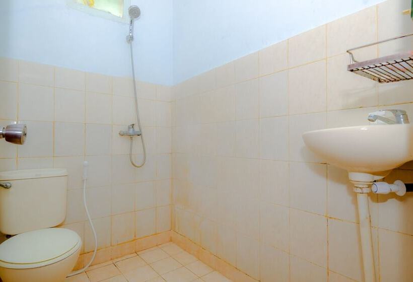 ホテル Surfers Beachfront Lombok